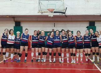 Costa analiza a las integrantes de su Primera campeona