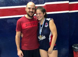 Candela, capitana de las invictas Sub17 de Voley